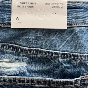 NWT American Eagle Hi-Rise Mom Jean Shorts